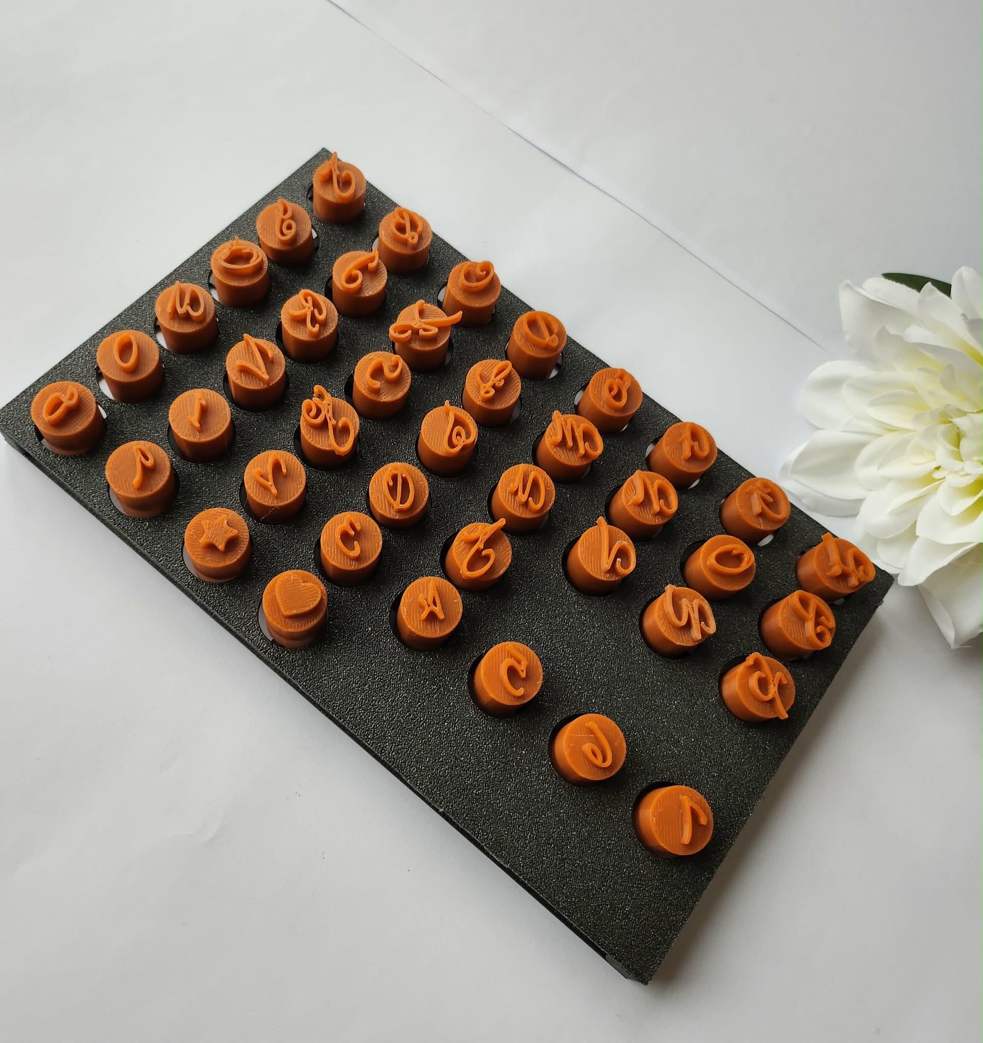 ALEX BRUSH - KERAMIK ALFABET