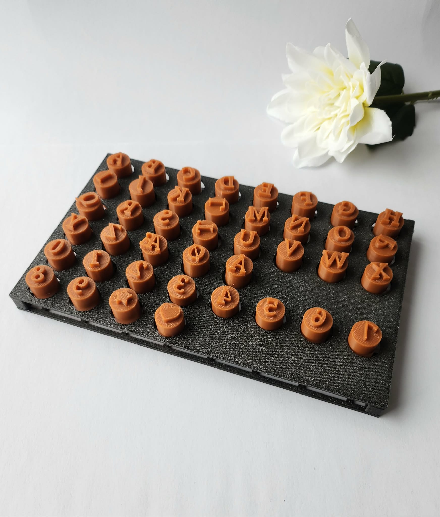 MULTILANGUAGE - KERAMIK ALFABET